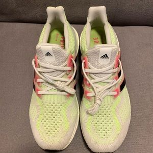 Mens Adidas Ultraboost…perfect condition for a used shoe